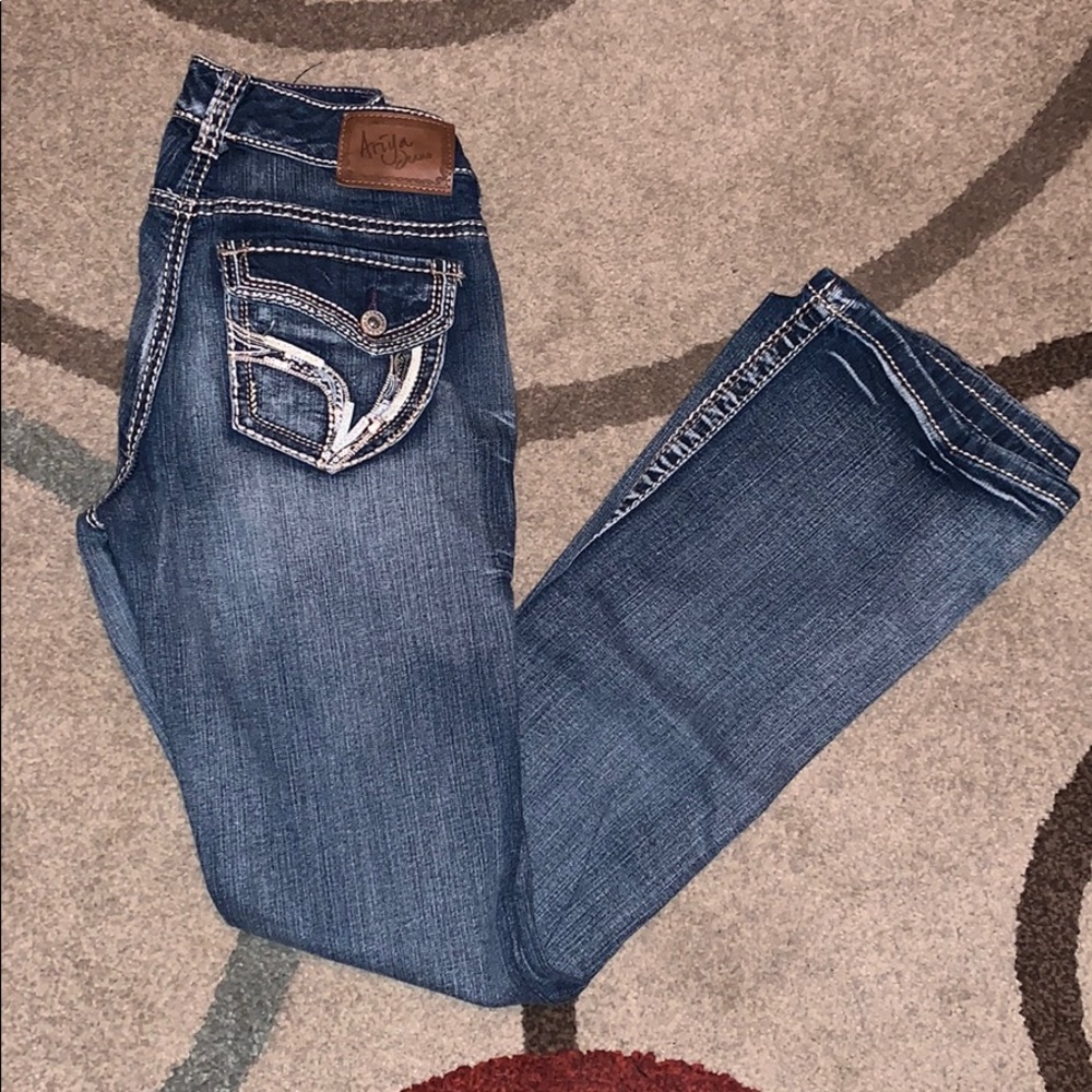 Ariya Jeans!
